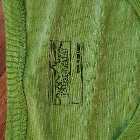 Patagonia Tulip Sleeve Lightweight T-shirt - Picture 2 of 5